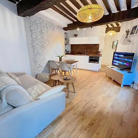 Coeur De Caen, Charme Ancien & Confort Moderne Lägenhet *